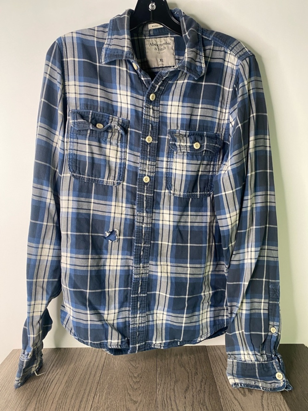 Abercrombie & Fitch Blue and White Plaid Button-Down Shirt Men’s Size Xl - 1422